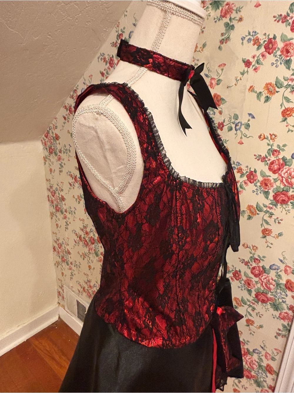 “Can Can Girl” Costume Women’s L Red Black Saloon Burlesque Western NIP - Picture 3 of 10